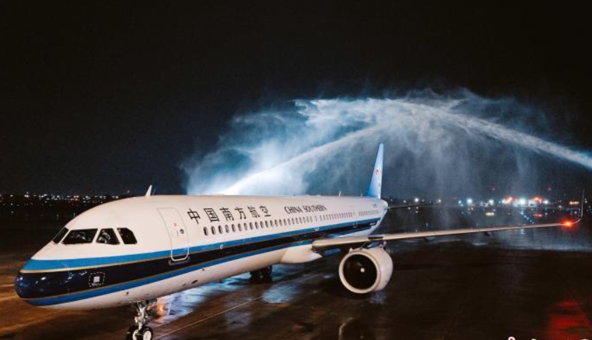 南航开通中国广州至印尼泗水航线