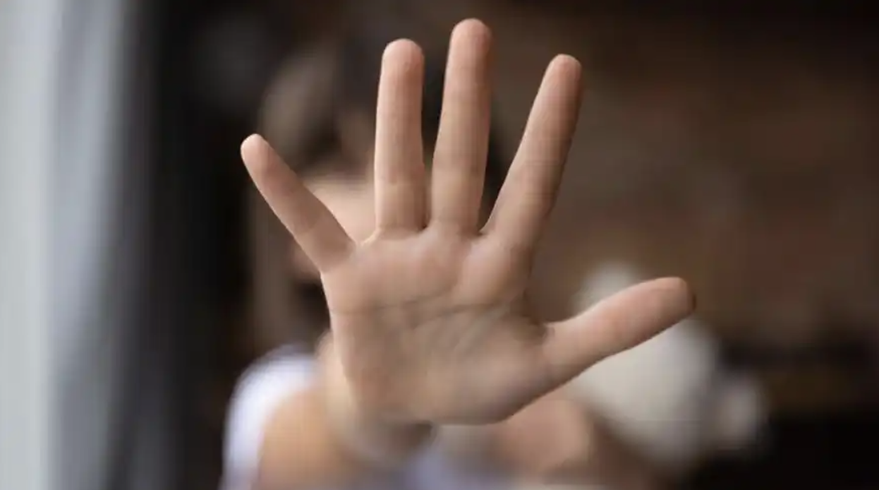 希腊明年起禁止15岁以下未成年人使用社交媒体