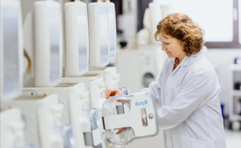 法国病假率持续攀升 “心病”居多