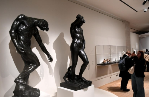米开朗基罗与罗丹作品联展在法国卢浮宫揭幕