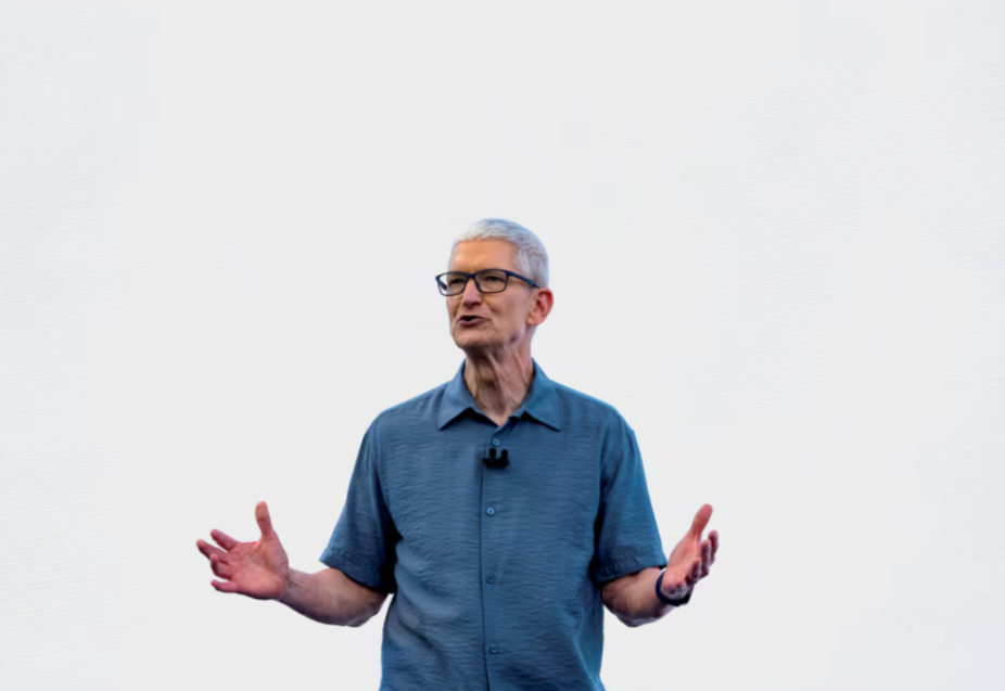  苹果换帅！库克将于9月卸任CEO 特努斯接棒