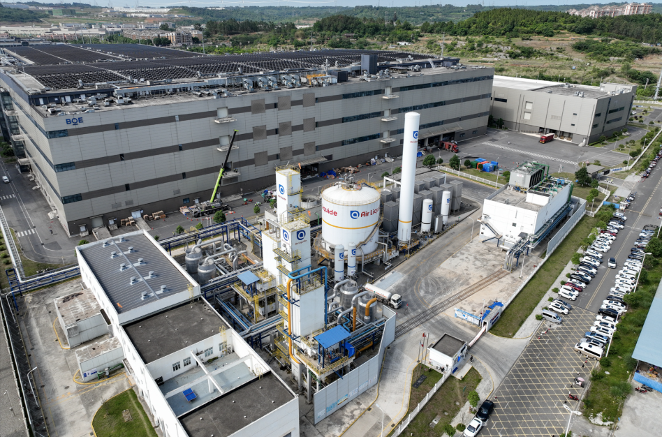 法政府“组合拳”加速推进电气化